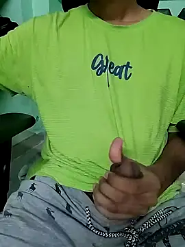 Smartboi007 online show from 12/25/24, 07:24