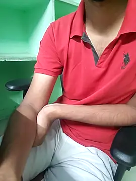 Snapshot of Smartboi007 chatting on 10/06/25, 09:29 Smartboi007 online show from 10/06/25, 09:29