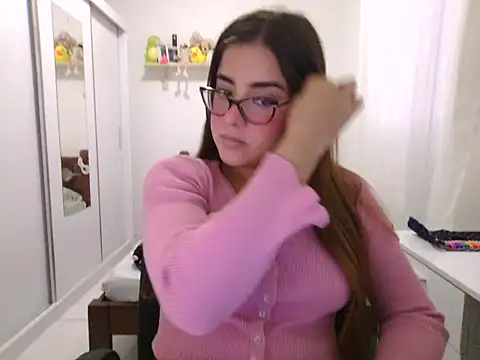 maliamiller online show from 05/27/26, 08:39