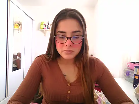 maliamiller online show from 07/04/26, 04:35