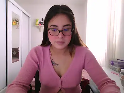 maliamiller online show from 07/11/26, 03:04
