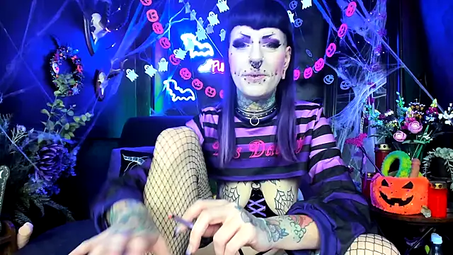 Purple Coffin666 online show from 10/27/25, 09:35