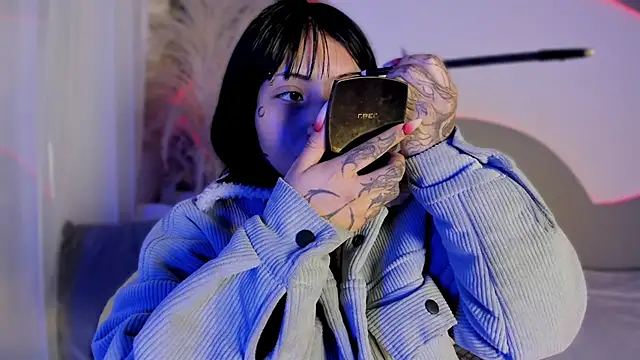 Snapshot of Evangeline_bell chatting on 09/23/25, 11:57 Evangeline bell online show from 09/23/25, 11:57