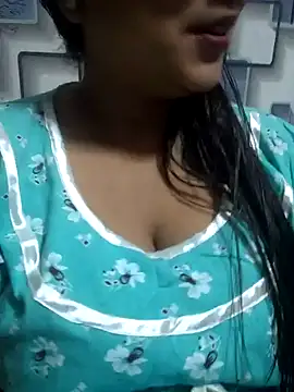 Jeenat  online show from 12/10/24, 10:06