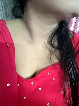 Jeenat  online show from 12/23/24, 10:10