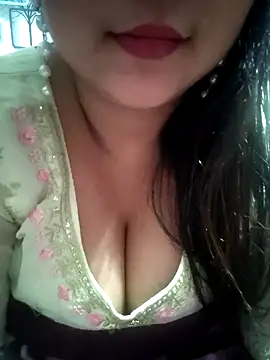 Jeenat  online show from 01/16/25, 10:12