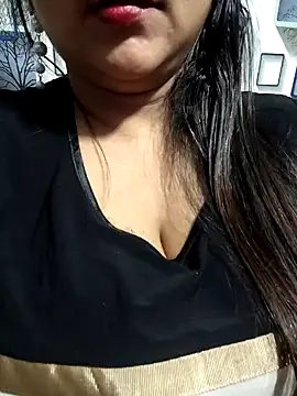 Jeenat  online show from 01/17/25, 06:23