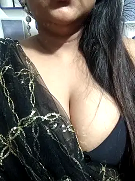 Jeenat  online show from 02/03/25, 06:07