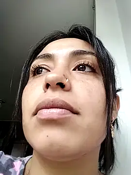 Aisha 09 online show from 05/13/26, 02:58