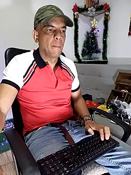 latinmartin73 online show from 12/24/24, 10:28