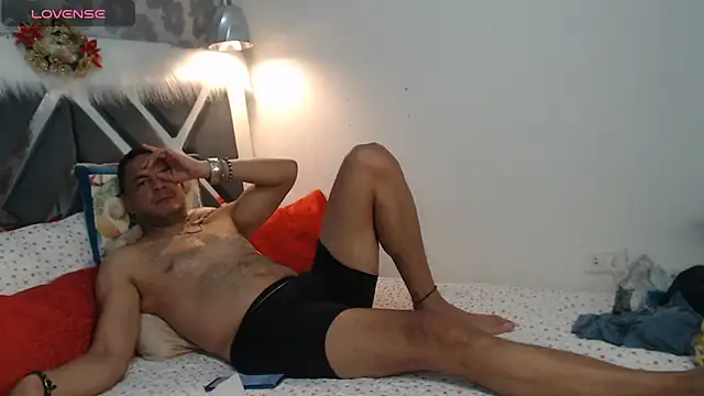 latinmartin73 online show from 01/03/25, 04:44