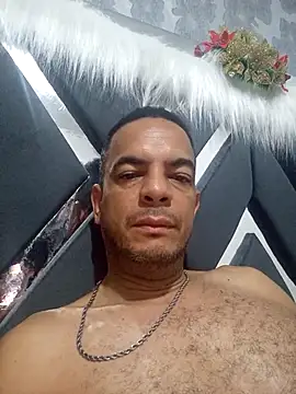 latinmartin73 online show from 01/04/25, 04:22