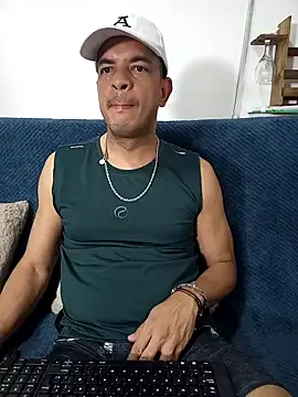latinmartin73 online show from 02/28/25, 01:37