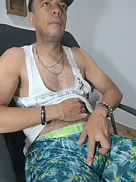 latinmartin73 online show from 04/25/26, 01:41