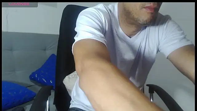 latinmartin73 online show from 05/26/26, 01:01