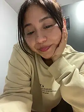 kittyfresita online show from 01/05/25, 06:35