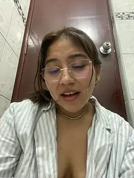 kittyfresita online show from 01/09/25, 07:52