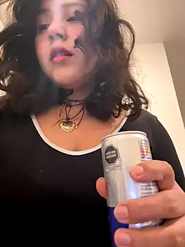 Snapshot of kittyfresita chatting on 10/05/25, 01:15 kittyfresita online show from 10/05/25, 01:15