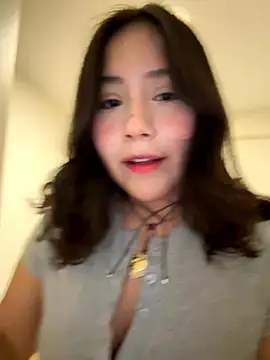 Snapshot of kittyfresita chatting on 10/15/25, 04:45 kittyfresita online show from 10/15/25, 04:45