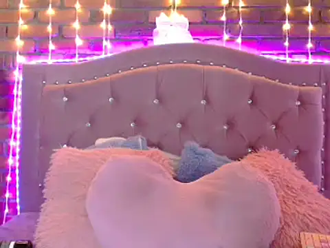 Snapshot of dulcevegga chatting on 01/29/25, 04:36 dulcevegga online show from 01/29/25, 04:36