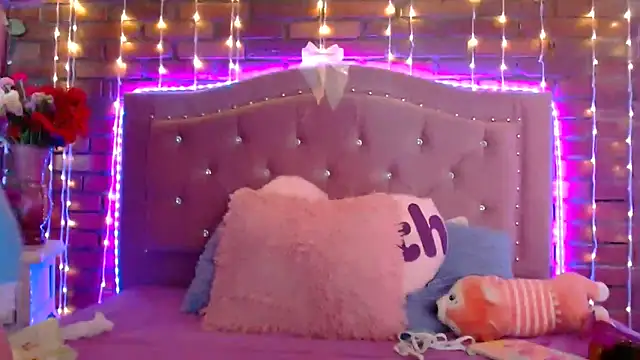 Snapshot of dulcevegga chatting on 02/07/25, 03:34 dulcevegga online show from 02/07/25, 03:34