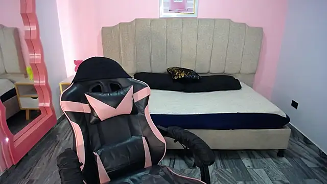 Gaby ch online show from 12/07/24, 04:20