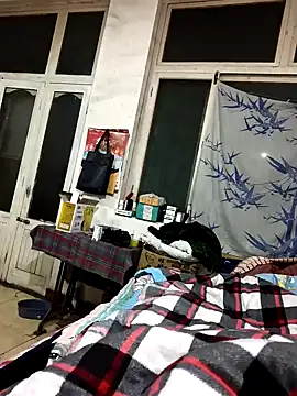 huzi518 online show from 02/01/25, 04:33