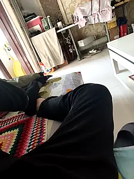 huzi518 online show from 02/25/25, 05:41