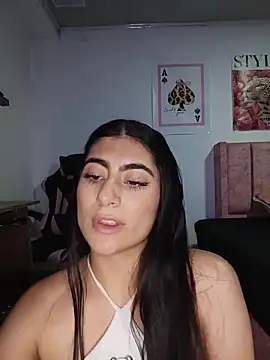 miakhalifaaa  online show from 06/03/26, 10:37