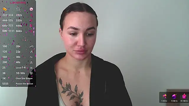 Snapshot of Stasia_Queen chatting on 12/10/24, 11:54 Stasia Queen online show from 12/10/24, 11:54