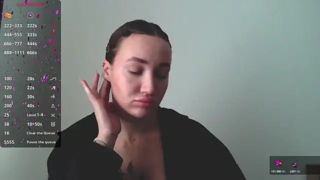 Snapshot of Stasia_Queen chatting on 12/12/24, 08:47 Stasia Queen online show from 12/12/24, 08:47