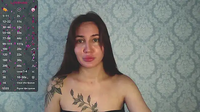 Snapshot of Stasia_Queen chatting on 01/07/25, 08:24 Stasia Queen online show from 01/07/25, 08:24