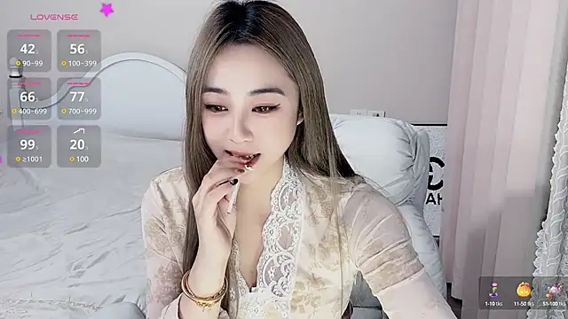 Caitlyn   online show from 12/14/24, 04:20