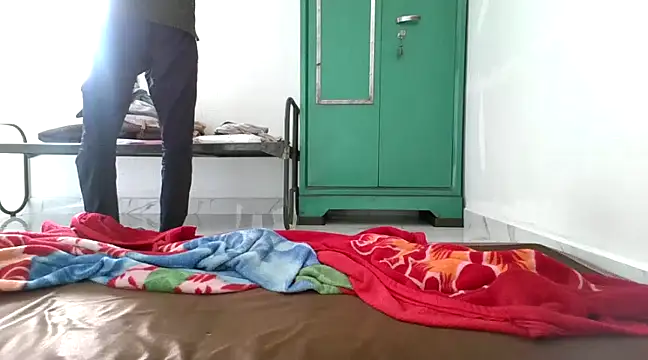 hot dark chocolate08 online show from 01/03/25, 07:27