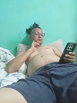Andresguz35 online show from 07/05/26, 05:58