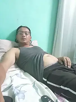 Andresguz35 online show from 07/24/26, 03:48