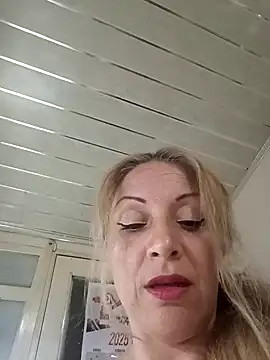 Snapshot of Fenix_528 chatting on 01/13/25, 10:47 Fenix 528 online show from 01/13/25, 10:47