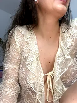 Snapshot of tatianaAlvarez1 chatting on 09/14/25, 09:03 tatianaAlvarez1 online show from 09/14/25, 09:03