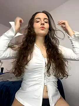 Snapshot of tatianaAlvarez1 chatting on 10/23/25, 12:37 tatianaAlvarez1 online show from 10/23/25, 12:37