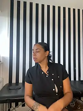 Snapshot of bigbootyjayda chatting on 12/17/24, 01:38 bigbootyjayda online show from 12/17/24, 01:38