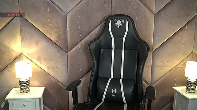 Michelle 054 online show from 12/17/24, 12:43