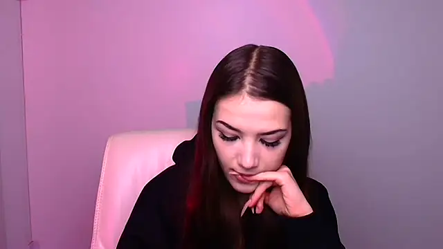 Sandy GG online show from 12/08/24, 07:37