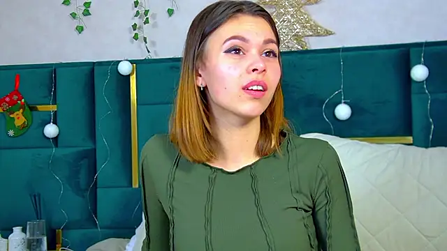 PollyLanders online show from 12/27/24, 01:00
