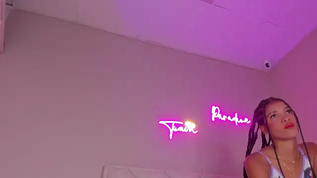 Snapshot of dani_skinny_ chatting on 09/15/25, 11:54 dani skinny online show from 09/15/25, 11:54