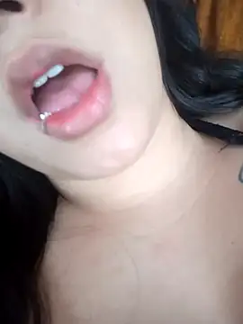 JESSYCORTES online show from 12/19/24, 05:18