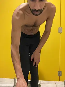 Snapshot of Lucascacaca chatting on 12/14/24, 06:20 Lucascacaca online show from 12/14/24, 06:20