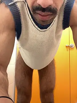 Snapshot of Lucascacaca chatting on 12/18/24, 09:47 Lucascacaca online show from 12/18/24, 09:47