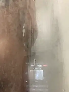 Snapshot of Lucascacaca chatting on 01/02/25, 05:07 Lucascacaca online show from 01/02/25, 05:07