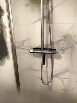 Snapshot of Lucascacaca chatting on 10/01/25, 10:43 Lucascacaca online show from 10/01/25, 10:43