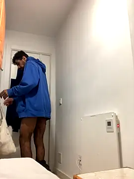 Snapshot of Lucascacaca chatting on 11/27/25, 05:59 Lucascacaca online show from 11/27/25, 05:59